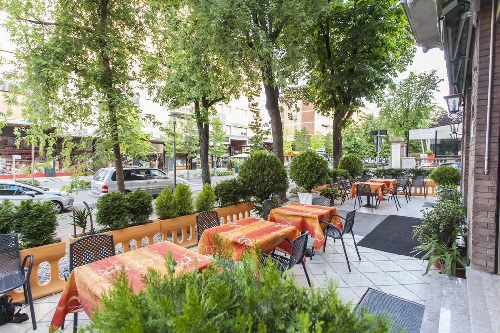 Hotel Ristorante San Carlo Salsomaggiore Terme Exterior foto